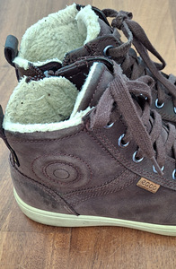Ecco gore-tex s.33-34 k/s tossud sisetallamõõt 22 cm.Külgede (4 foto / 6)