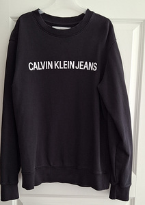 Оригинальный свитер Calvin Klein р.S (1 фото из 3)