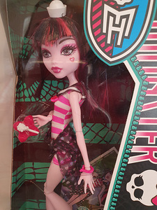 NEW Draculaura Skull Shores USA (2 foto / 3)