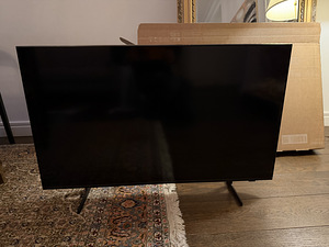 Samsung QLED 43” TV (2 foto / 8)