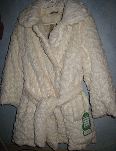 Uus laste dekoratiivne kasukas/mantel, suurus 104cm (1 foto / 3)