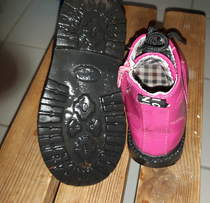 Kingad kevadeks, suurus 24 (2 foto / 3)