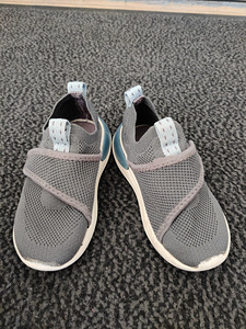 Zara boy tossud 25 (1 foto / 3)