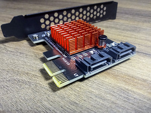 PCI-E TO SATA3 Expansion Card (1 foto / 3)