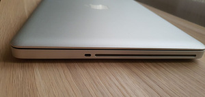 Macbook Pro 13 - 2,7/i7/8gb Ram + laadija (5 foto / 5)