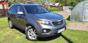 Kia Sorento XM (6 foto / 11)