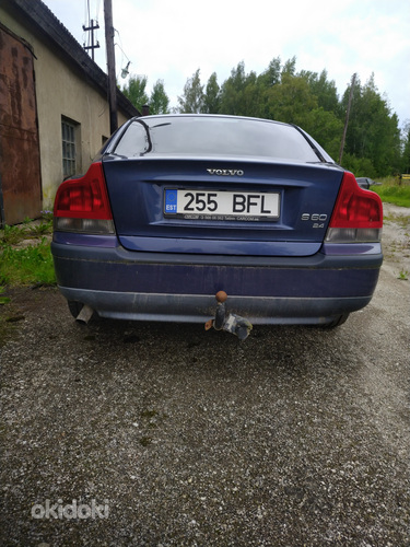 Volvo s60 (foto #1)