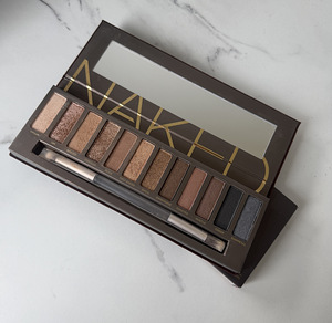 Urban Decay Naked (3 фото из 3)