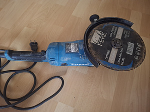 Makita GA 9020 (2 foto / 2)