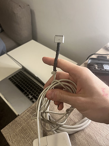 Macbook Pro Early 2015 / 2,7GHz / 8GB RAM / SSD (8 foto / 8)