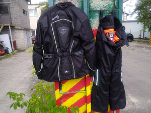 Мотоциклетная куртка и штаны размера М