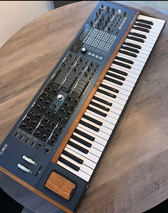 Arturia Polybrute Analog Synthesizer Muudud (4 foto / 4)