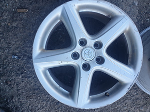 Диски литые Toyota (2 фото из 7)