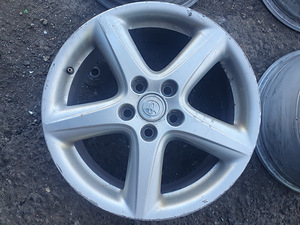 Диски литые Toyota (3 фото из 7)