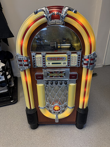 Ретро Jukebox (2 фото из 3)