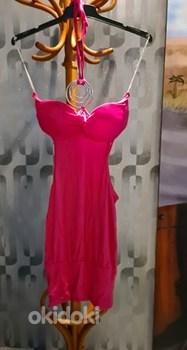 Seksikas paljastavate külgedega kleit (foto #1)