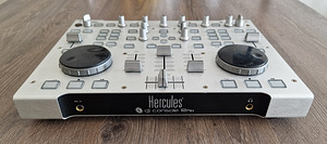 DJ-консоль Hercules RMX (3 фото из 5)