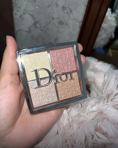 Тени для век Dior (5 фото из 5)