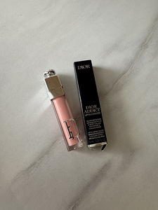 Huuleläige dior (1 foto / 1)