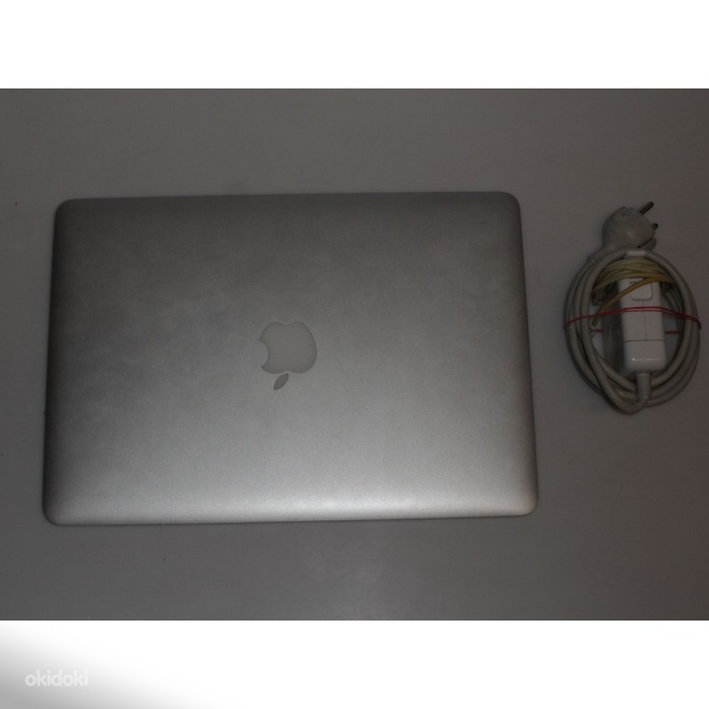 Apple Macbook Air 13 A1466 Mid 2015 + Зарядка (фото #4)