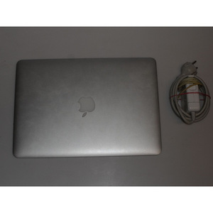 Apple Macbook Air 13 A1466 Mid 2015 + Зарядка (4 фото из 5)