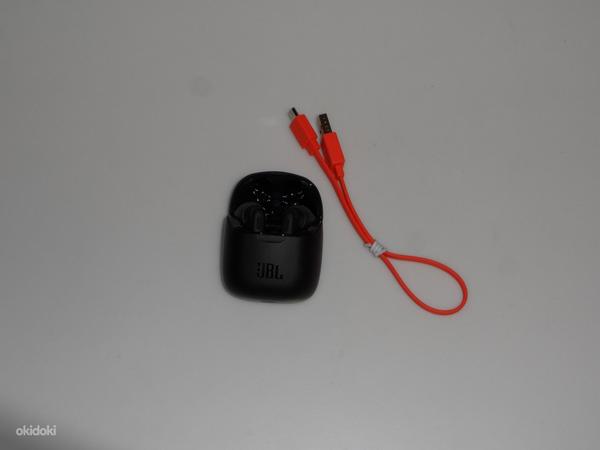 Kõrvaklappid JBL Tune 220TWS Black (foto #3)