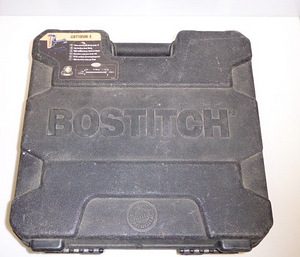 Гвоздевой пистолет BOSTITCH GBT1850K + чемодан + зарядка (2 фото из 7)