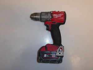 Akutrell Milwaukee M18 FPD2 + Aku 5.0Ah (3 foto / 5)