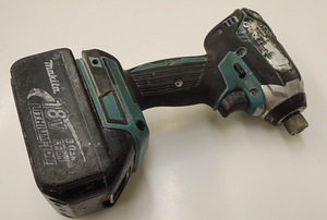 Akutrell Makita DTD153 + Aku 3.0Ah + Laadija (4 foto / 6)