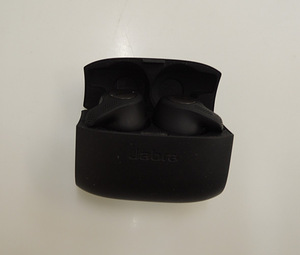 Беспроводные наушники Jabra Elite Active 65T (3 фото из 4)