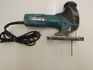 Лобзик Makita 4351FCT (4 фото из 6)