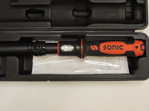 Ключ 1/2'' 80-400NM 2-WAY V SONIC + чемодан (5 фото из 7)