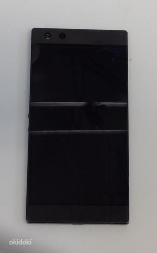 Телефон Razer Phone 2 Заднее Стекло Разбито (фото #2)