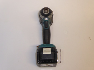 Akutrell Makita DTD153 5ah (6 foto / 6)