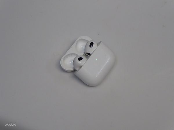 Беспроводные наушники Apple AirPods 3 (фото #3)