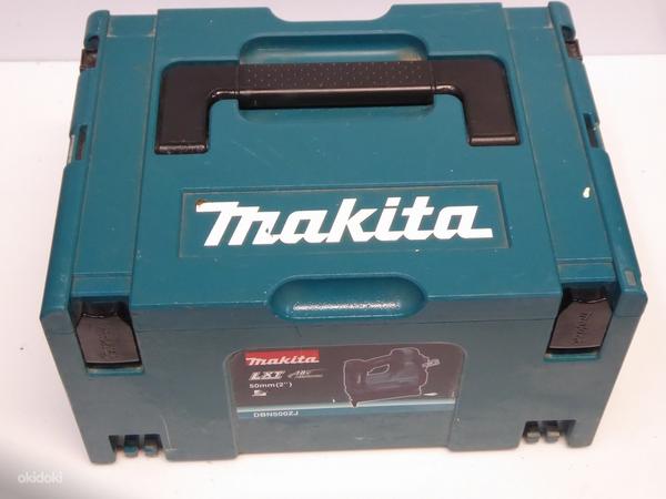 Аккумуляторный гвоздезабивной станок Makita DBN500 + ящик (фото #2)
