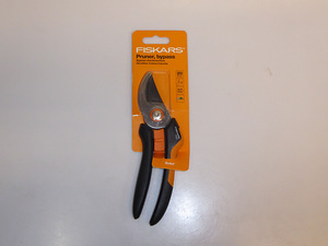 Oksakäärid Fiskars Solid M P321 (2 foto / 4)