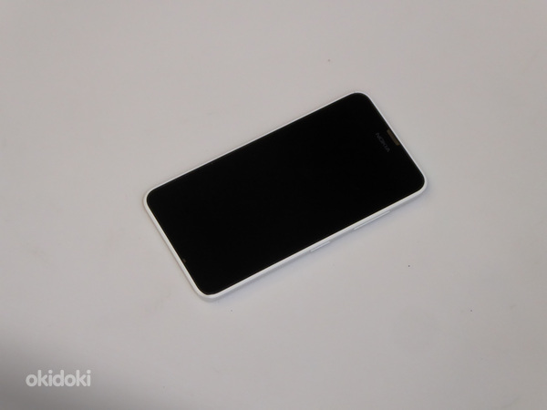 Смартфон Nokia Lumia 630 (фото #2)