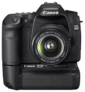 Peegelkaamera Canon EOS 40D + Objektiiv + Laadija