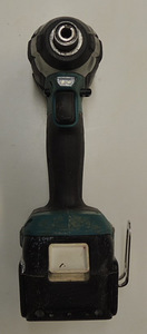 Akutrell Makita DTD153 + aku 3,0Ah (5 foto / 5)