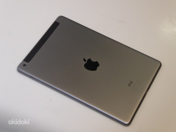 Планшет Apple iPad Air A1475 16ГБ (фото #4)
