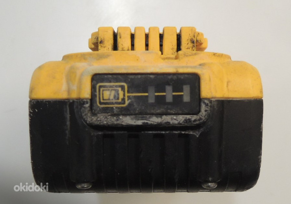 Аккумулятор DeWalt DCB182 4,0Ah 18V (фото #2)