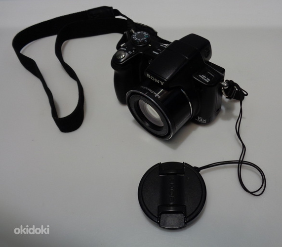 Фотоаппарат Sony Cyber-shot DSC-H50 + Аккумулятор + Зарядка (фото #2)
