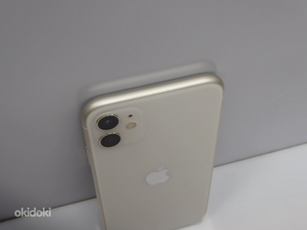 Телефон Apple iPhone 11 64ГБ Белый , 77% батареи (фото #7)