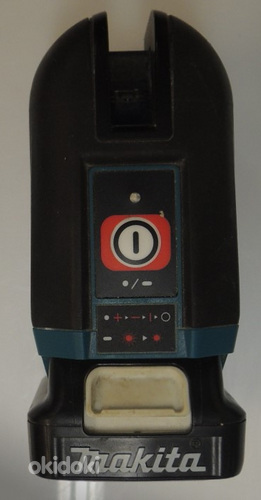 Крестовой лазер Makita SK105D + ак 2,0Ач + насадки + сумка (фото #6)