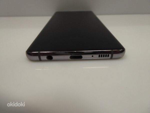Телефон Samsung Galaxy S10+ Черный (фото #5)