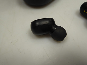 Kõrvaklappid Redmi Airdots gen 1 (4 foto / 6)