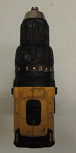 Akutrell DeWalt DCD777 + aku 4,0Ah (4 foto / 5)