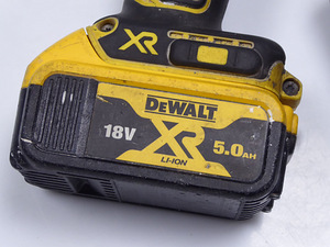 Relakas Dewalt DCG405 + aku 5ah + laadija (6 foto / 6)