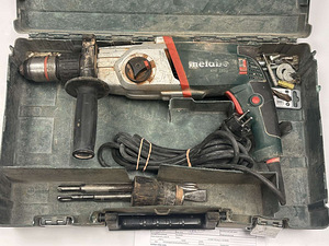 Перфоратор Metabo KHE 2850 + Чемодан (2 фото из 6)